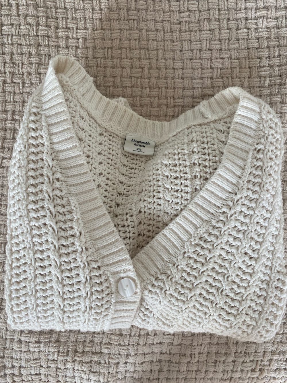 Abercrombie & fitch Cream Knit Cropped Cardigan Sweater - Picture 4 of 4